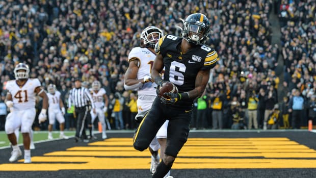 Ihmir Smith-Marsette catches TD vs. Gophers